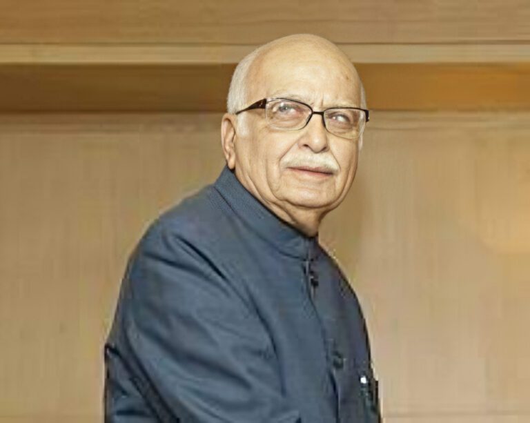 LK Advani Receives Bharat Ratna: PM Modi Expresses Emotion in Historic Moment LK Advani Receives Bharat Ratna: PM Modi Expresses Emotion in Historic Moment