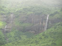 Pandavkada Falls Meet2tech